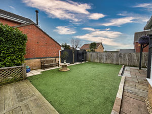 Photo 7- click for photo gallery